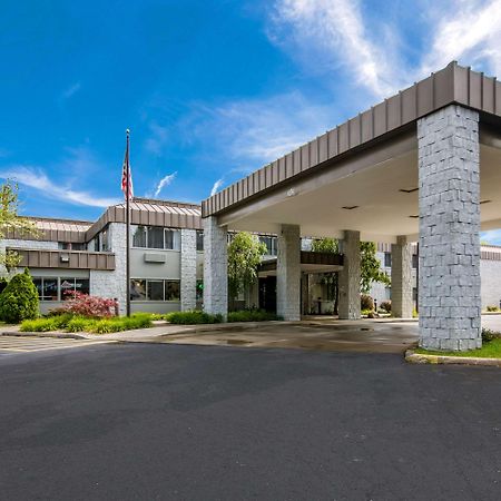 Clarion Pointe Jamestown - Falconer Екстер'єр фото
