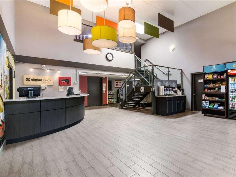 Clarion Pointe Jamestown - Falconer Екстер'єр фото