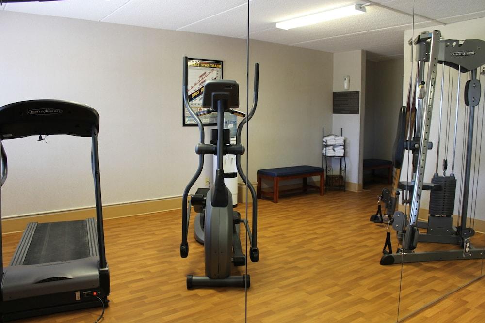 Clarion Pointe Jamestown - Falconer Екстер'єр фото
