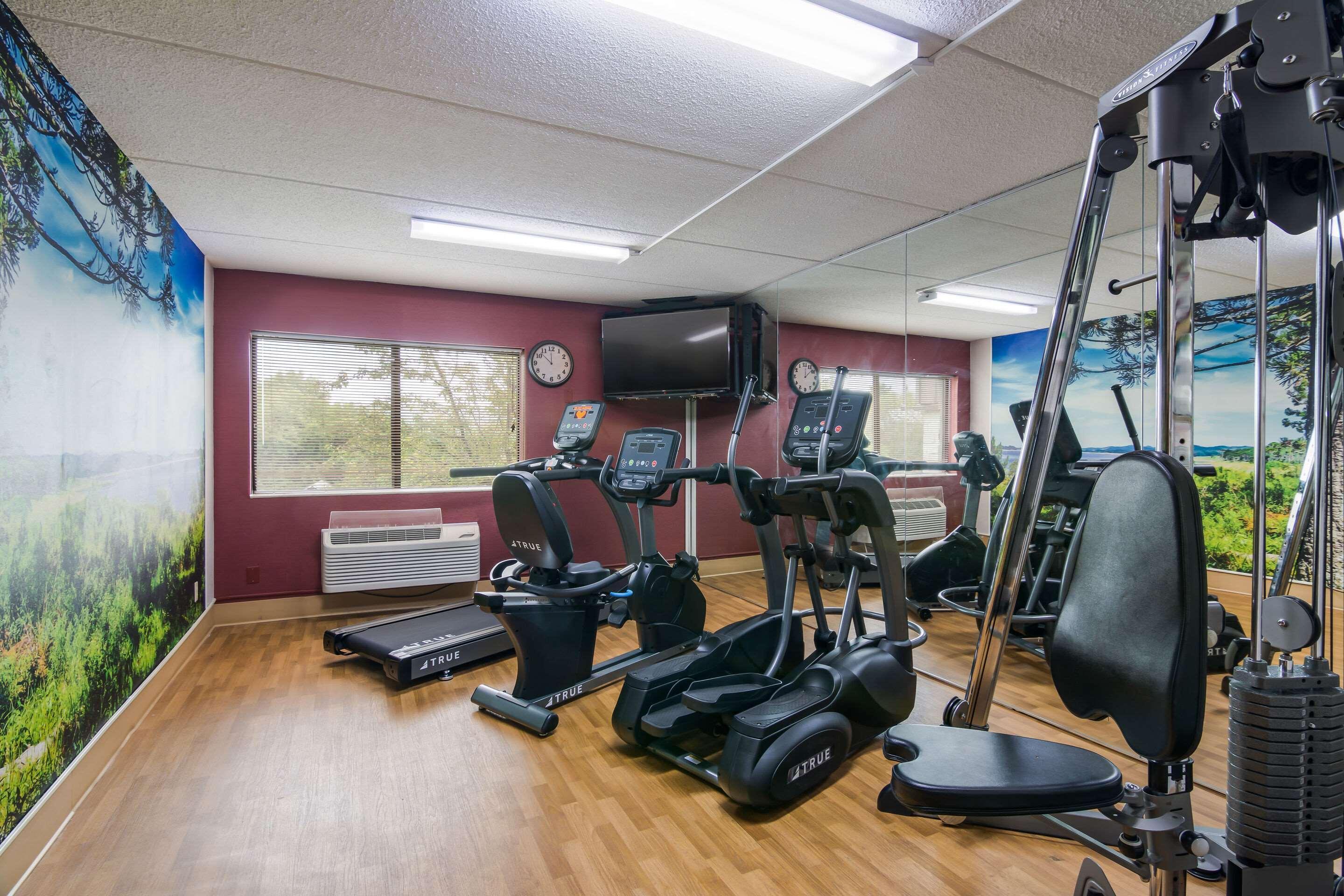 Clarion Pointe Jamestown - Falconer Екстер'єр фото