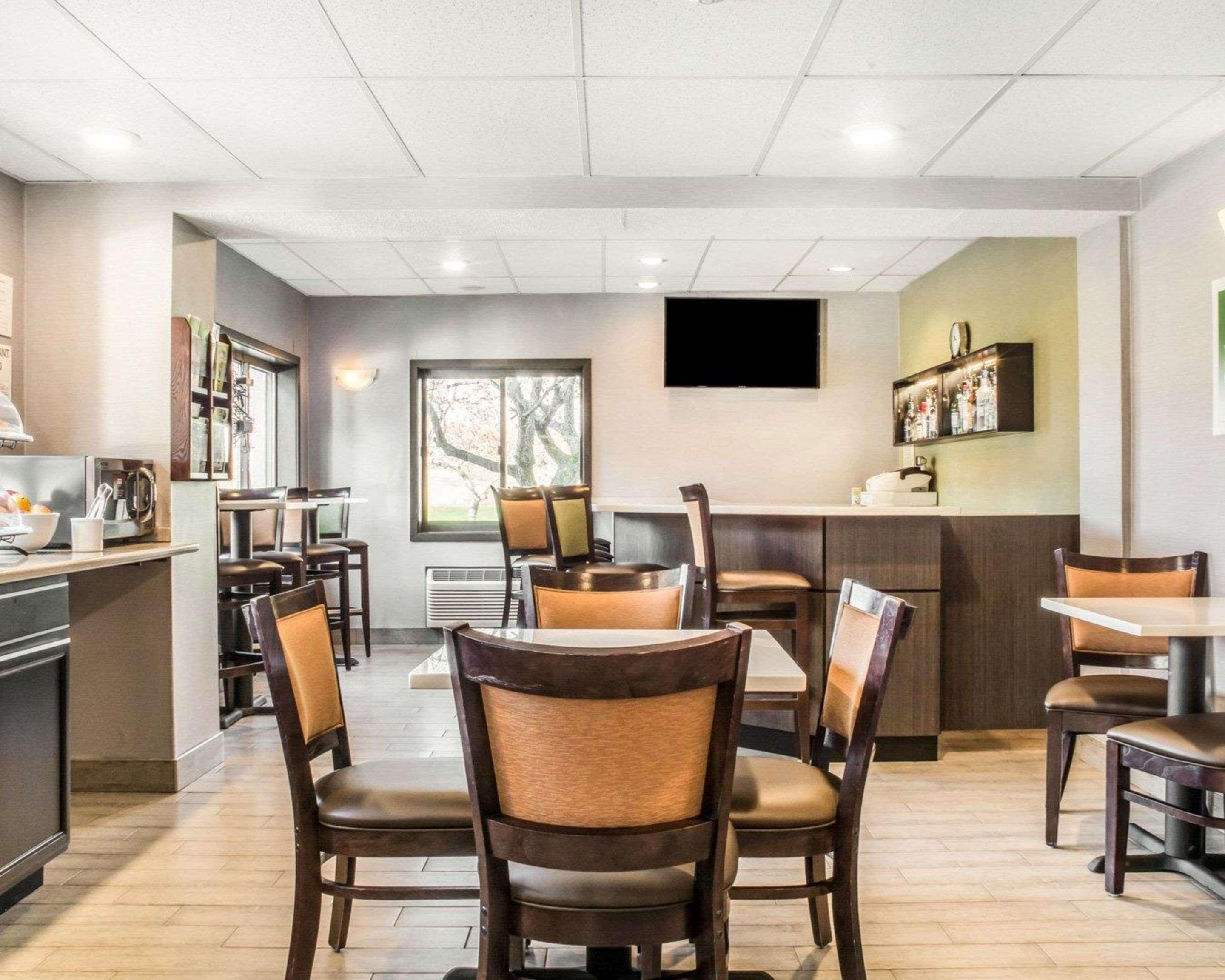 Clarion Pointe Jamestown - Falconer Екстер'єр фото