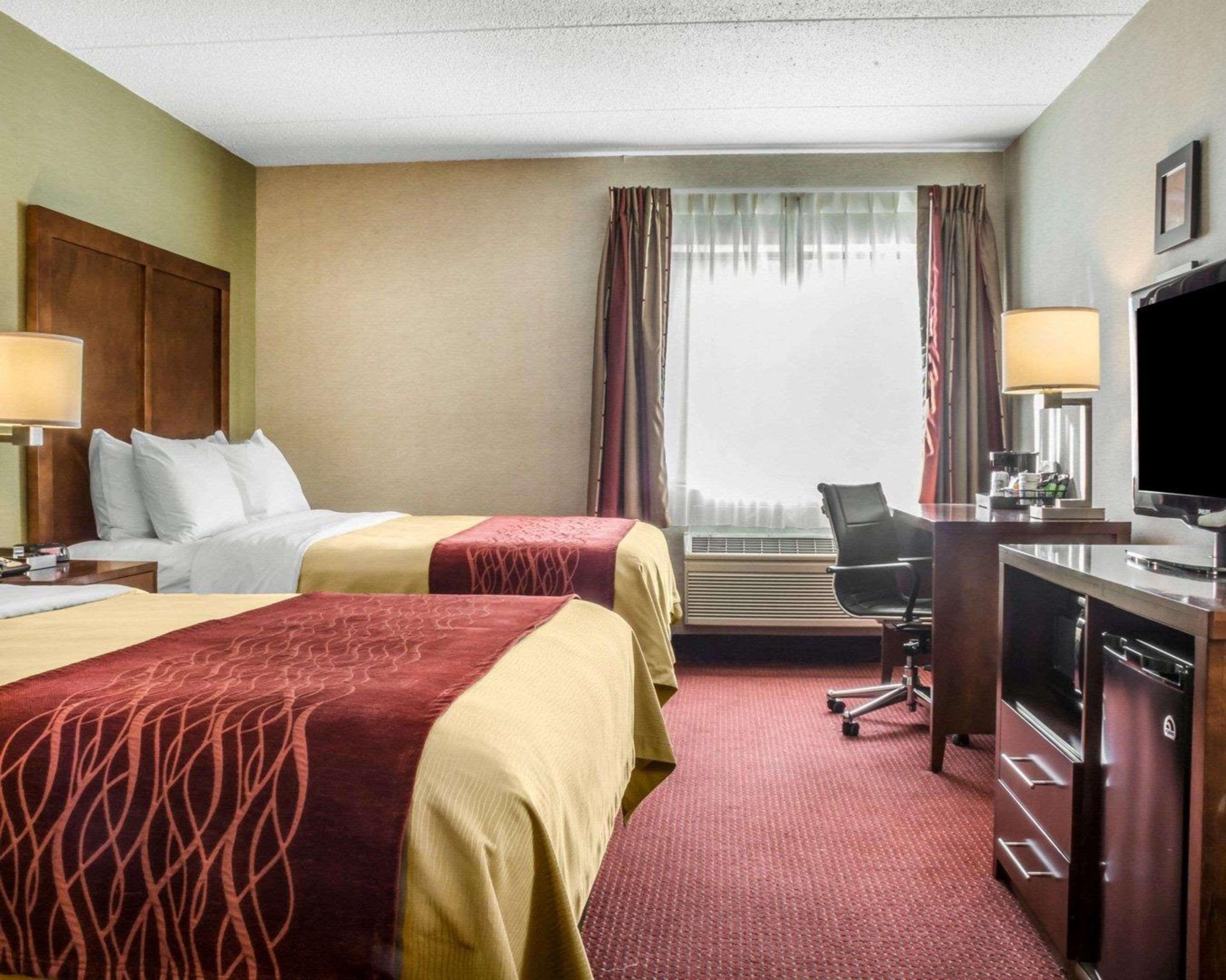 Clarion Pointe Jamestown - Falconer Екстер'єр фото