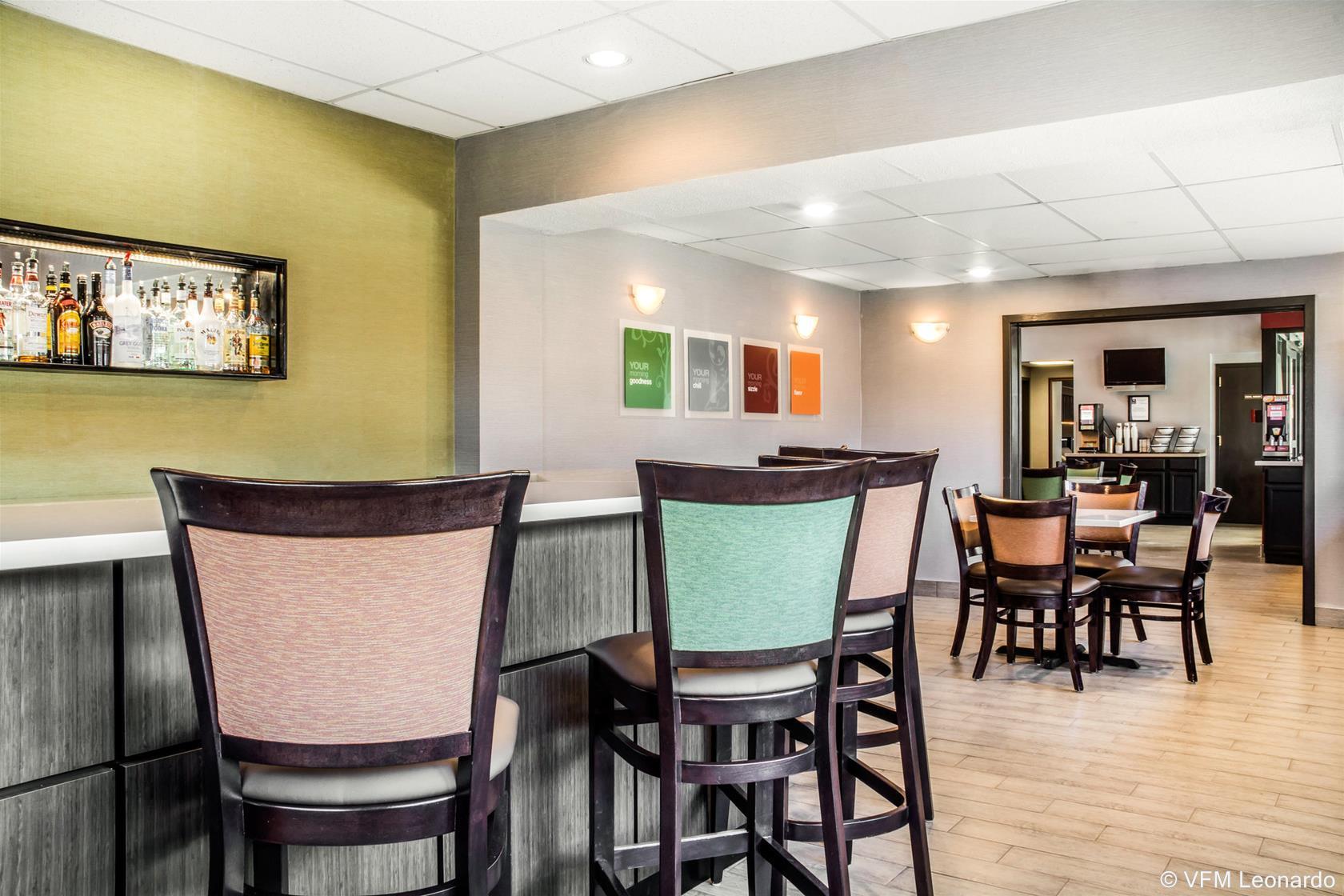 Clarion Pointe Jamestown - Falconer Екстер'єр фото