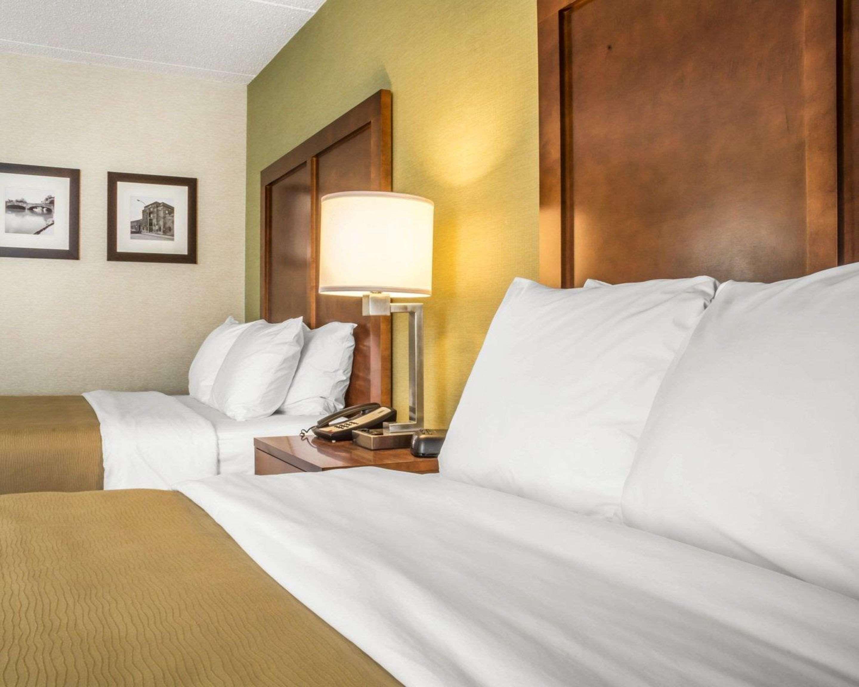 Clarion Pointe Jamestown - Falconer Екстер'єр фото