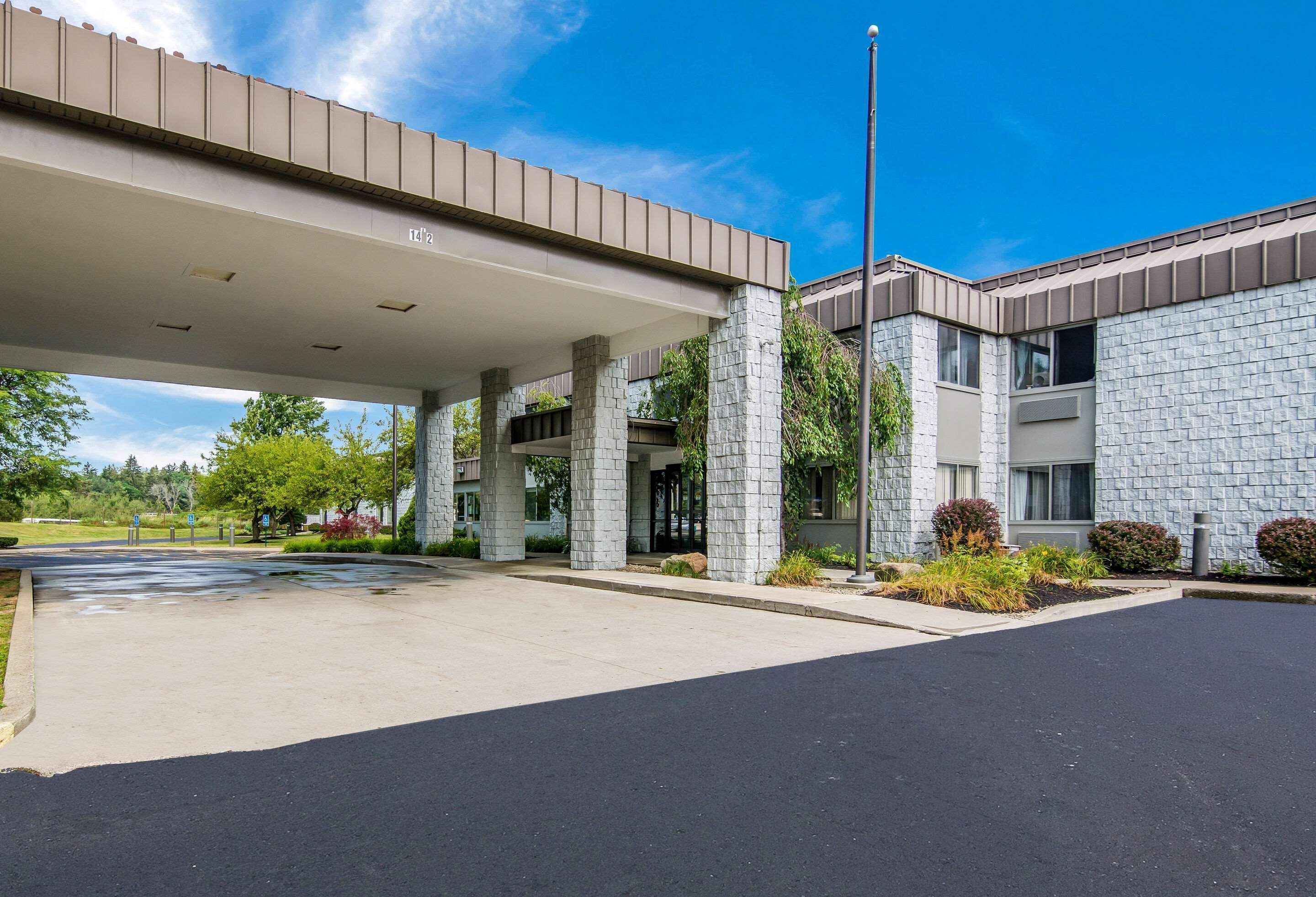Clarion Pointe Jamestown - Falconer Екстер'єр фото