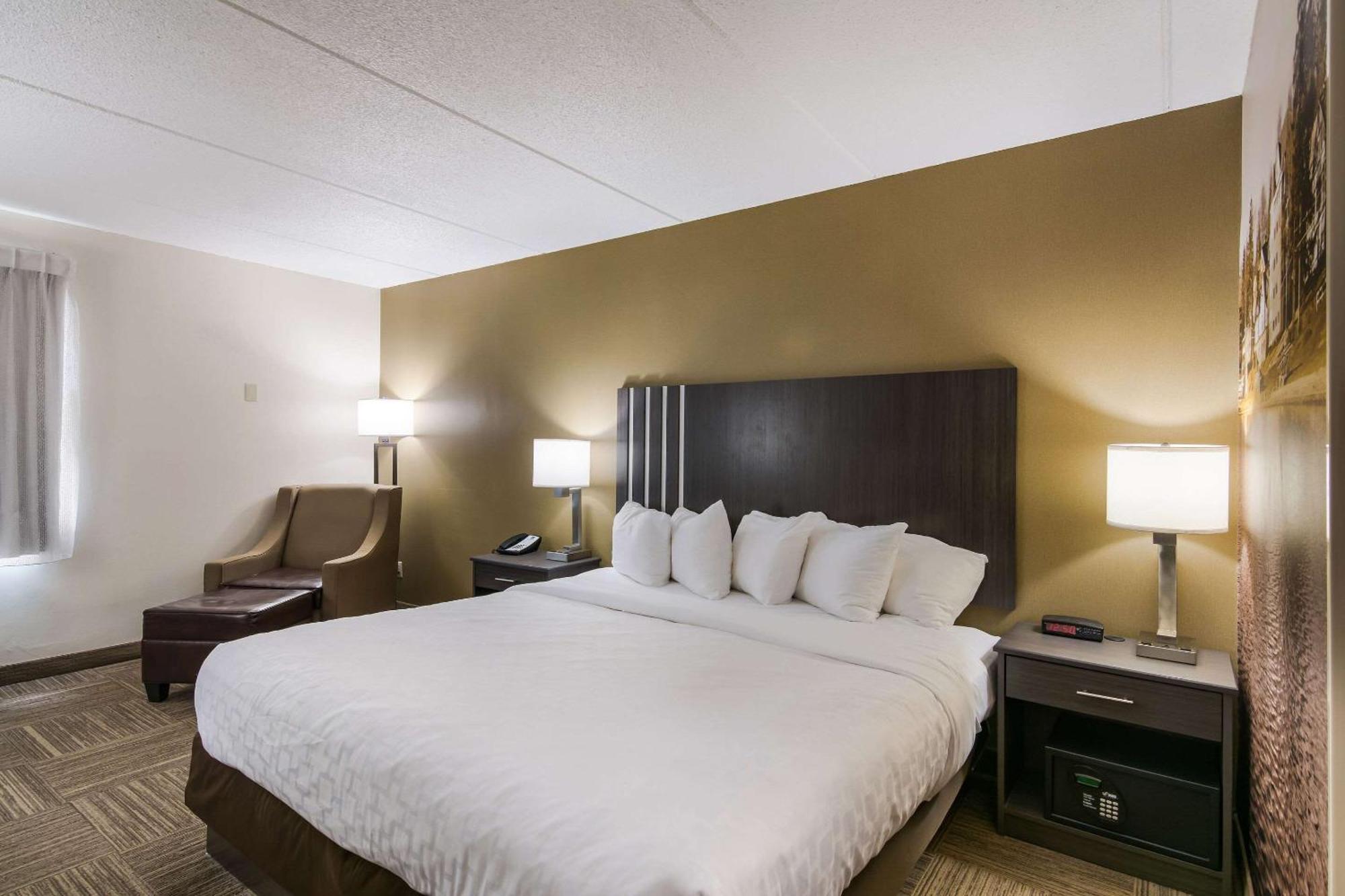 Clarion Pointe Jamestown - Falconer Екстер'єр фото